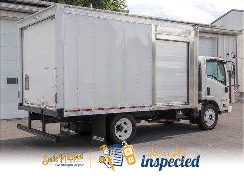 Used 2024 Isuzu NPR image 3