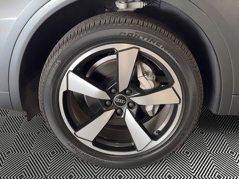 Used 2022 Audi Q5 2.0T Premium Plus w/ Premium Plus Package image 12