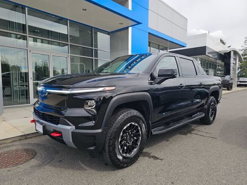 Used 2026 Chevrolet Silverado EV Trail Boss AWD/4WD image 3