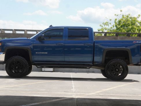 Used 2017 Chevrolet Silverado 1500 LT w/ All Star Edition AWD/4WD image 7