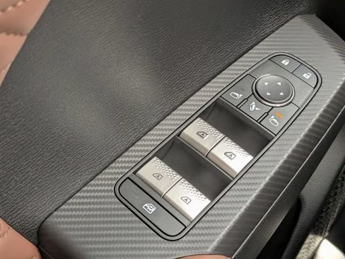 Used 2026 Mitsubishi Outlander SEL FWD image 25
