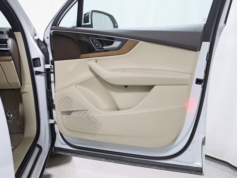 Used 2017 Audi Q7 3.0T Prestige image 39