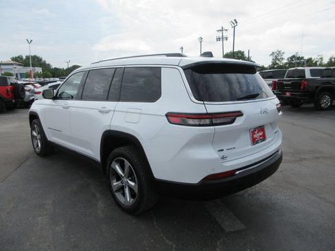 Used 2022 Jeep Grand Cherokee L Limited AWD/4WD image 9
