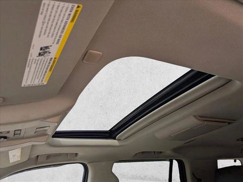 Used 2018 GMC Yukon Denali w/ Denali Ultimate Package image 15