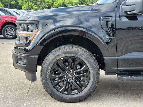 New 2026 Ford F150 XLT w/ Equipment Group 302A MID AWD/4WD image 9
