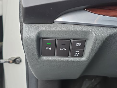 Used 2014 Acura MDX FWD w/ Advance & Entertainment image 22