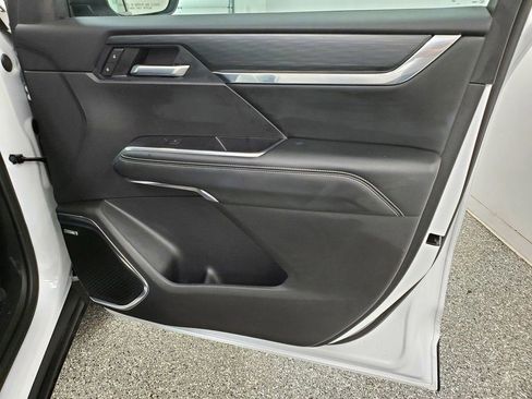 Used 2025 GMC Acadia Elevation FWD image 20