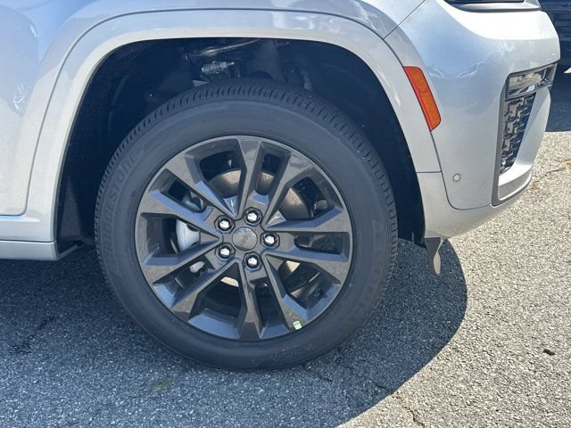 New 2026 Jeep Grand Cherokee Limited AWD/4WD image 14