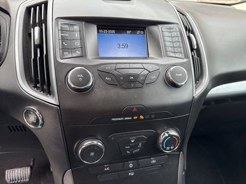 Used 2019 Ford Edge SE image 13