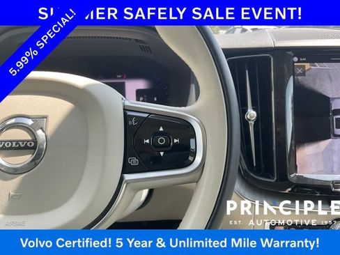Certified 2024 Volvo XC60 B5 Plus w/ Protection Package Premier AWD/4WD image 21