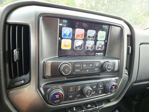 Used 2018 Chevrolet Silverado 1500 LT w/ All Star Edition RWD image 13