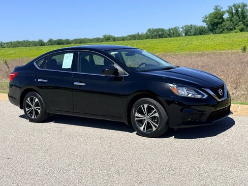 Used 2019 Nissan Sentra S FWD image 29
