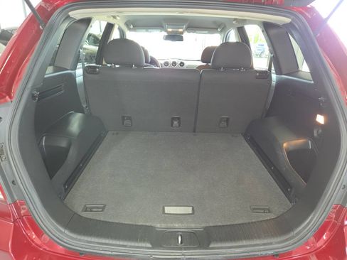 Used 2012 Chevrolet Captiva Sport LT FWD image 23