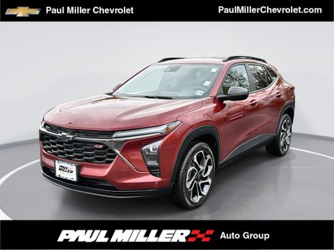 Certified 2024 Chevrolet Trax RS w/ Sunroof Package FWD image 1