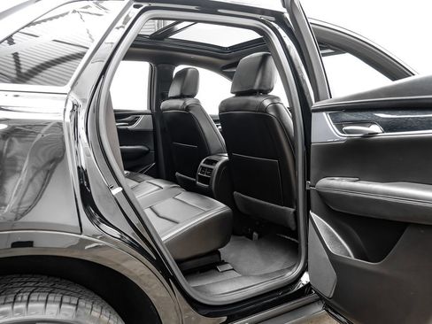 Used 2025 Cadillac XT5 Premium Luxury FWD image 39