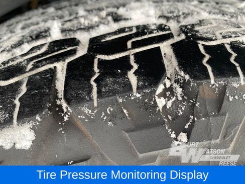 Used 2018 Jeep Wrangler Unlimited Sahara w/ Connectivity Group image 30