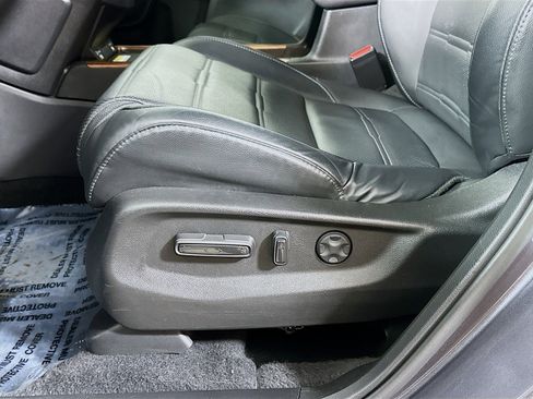 Used 2022 Honda CR-V Touring image 18
