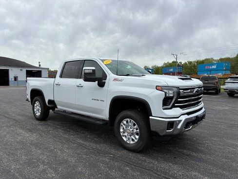 Used 2024 Chevrolet Silverado 2500 LTZ w/ LTZ Plus Package AWD/4WD image 8