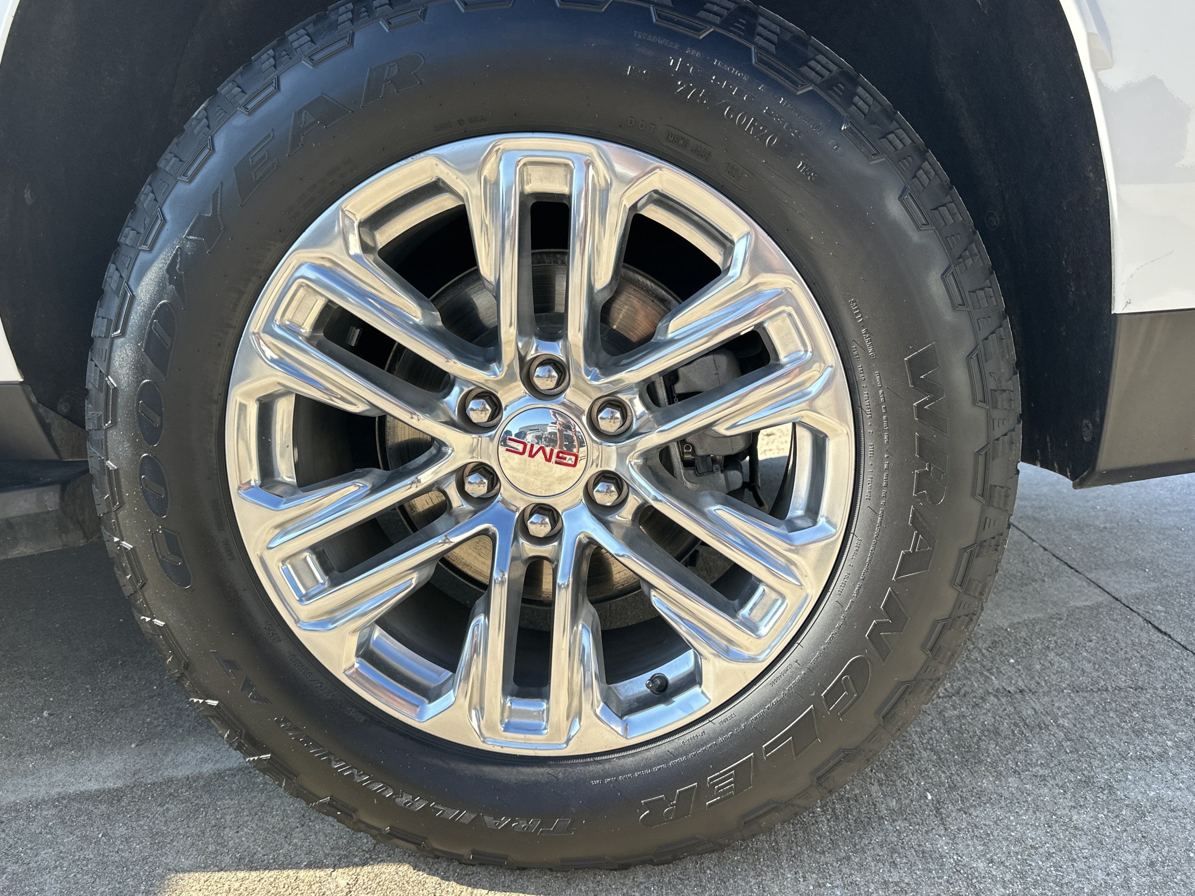 Certified 2024 GMC Yukon XL SLT RWD image 22