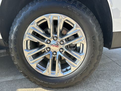 Certified 2024 GMC Yukon XL SLT RWD image 22