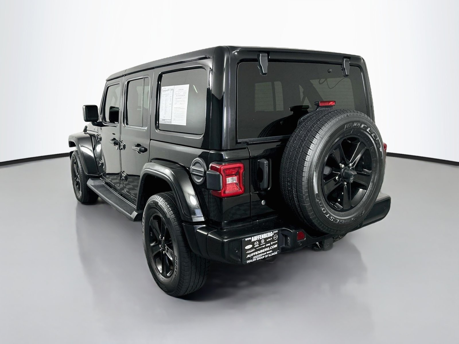 Used 2020 Jeep Wrangler Unlimited Sahara AWD/4WD image 5