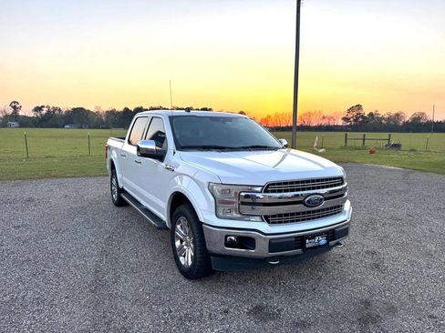 Used 2019 Ford F150 Lariat w/ Equipment Group 502A Luxury image 8