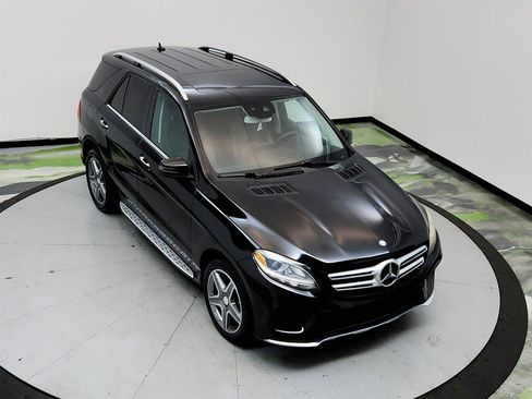Used 2016 Mercedes-Benz GLE 400 4MATIC w/ Parking Assist Package image 35
