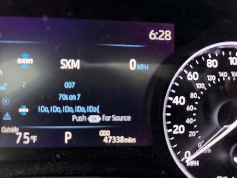 Used 2021 Toyota Sienna Platinum w/ Protection Package (TMS) AWD/4WD image 11