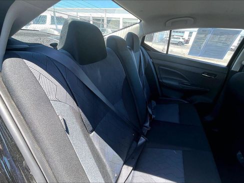 Used 2025 Nissan Versa SV FWD image 23