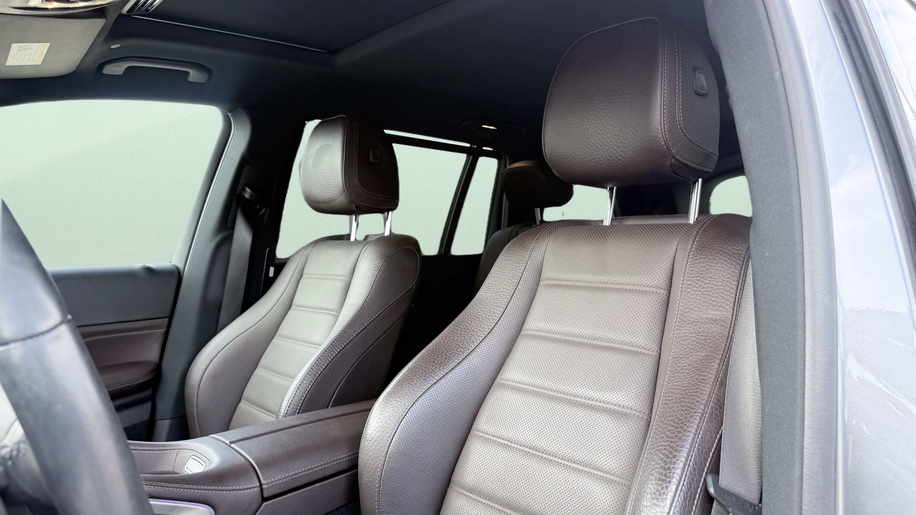 Used 2022 Mercedes-Benz GLS 450 4MATIC image 24