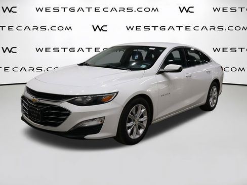 Used 2022 Chevrolet Malibu LT image 1