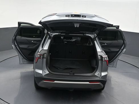 Used 2026 Chevrolet Equinox LT image 37