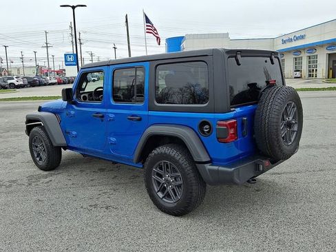 Used 2025 Jeep Wrangler Unlimited Sport AWD/4WD image 8