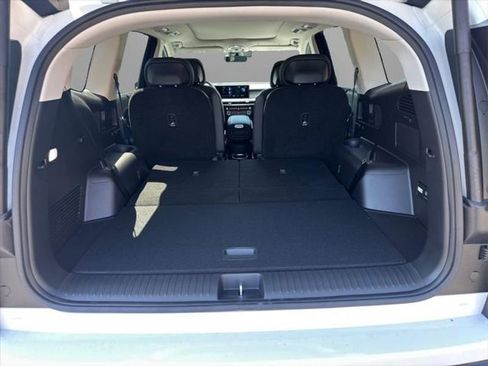 New 2026 Hyundai Ioniq 9 Limited image 21