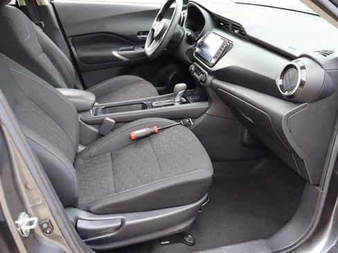 Used 2022 Nissan Kicks SV FWD image 16