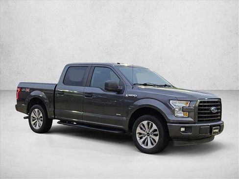 Used 2017 Ford F150 XL w/ Equipment Group 101A Mid RWD image 3