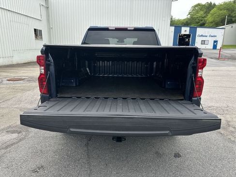 Used 2022 Chevrolet Silverado 1500 Custom AWD/4WD image 21