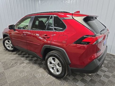 Used 2021 Toyota RAV4 XLE w/ Convenience Package AWD/4WD image 7