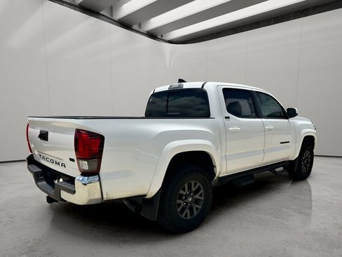 Used 2023 Toyota Tacoma SR5 RWD image 5