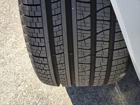 New 2026 Volvo XC90 B6 Plus w/ Protection Package Premier image 13