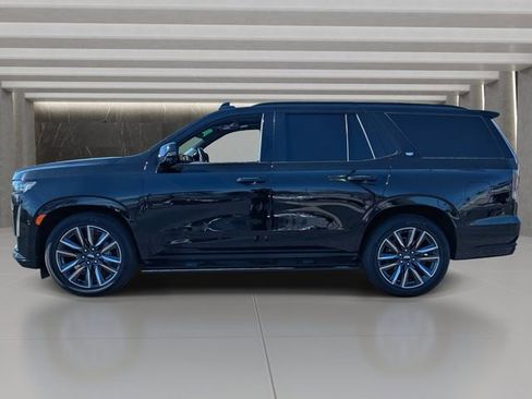 Used 2021 Cadillac Escalade Sport image 2