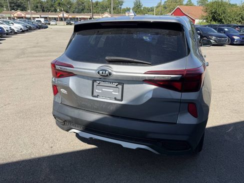 Used 2021 Kia Seltos LX AWD/4WD image 8