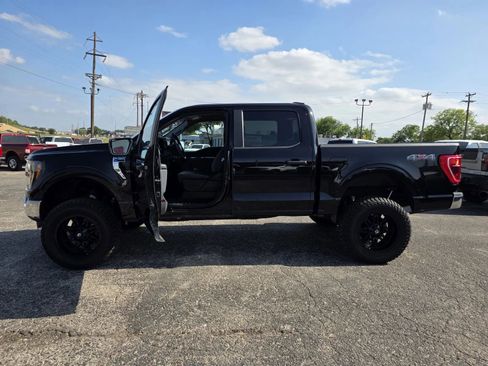 Used 2023 Ford F150 XLT AWD/4WD image 9