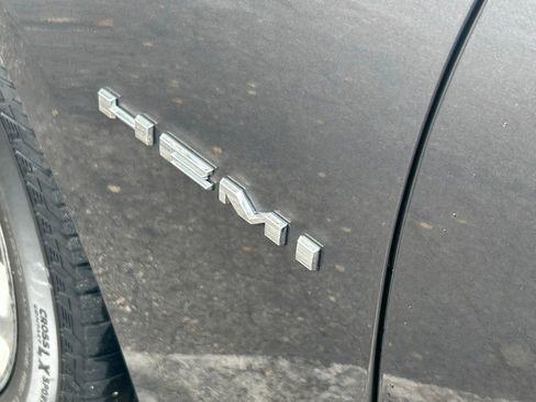 Used 2022 Dodge Charger R/T w/ Driver Convenience Group image 27