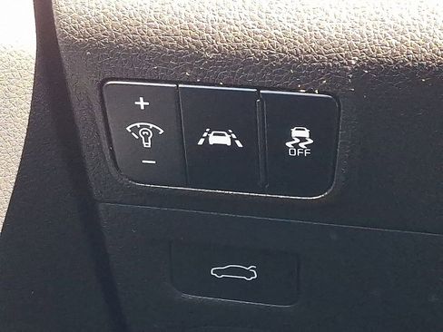 Used 2021 Kia K5 LX image 25