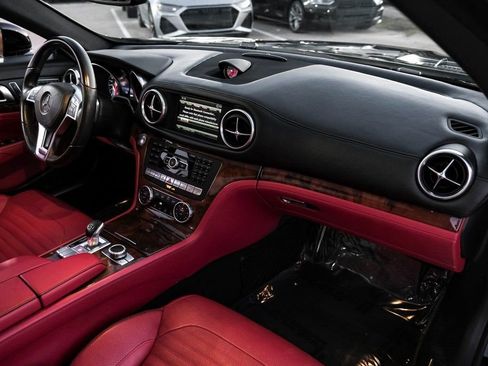 Used 2016 Mercedes-Benz SL 550 image 10