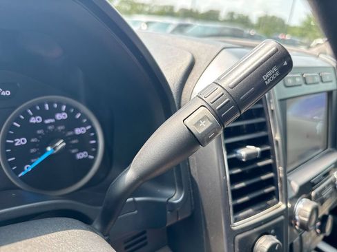 Used 2021 Ford F250 XLT w/ XLT Premium Package AWD/4WD image 18