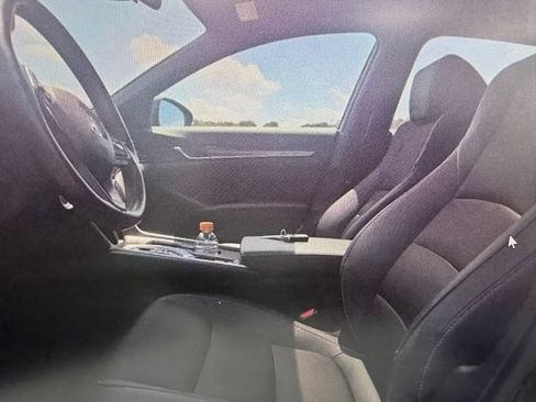 Used 2020 Honda Accord Sport image 3