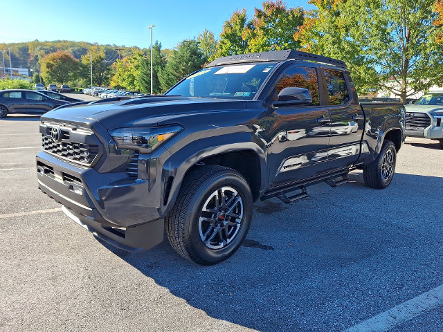 Certified 2025 Toyota Tacoma TRD Sport AWD/4WD image 3