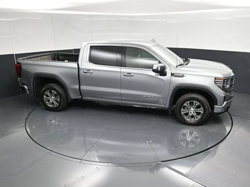 Used 2025 GMC Sierra 1500 SLT AWD/4WD image 47